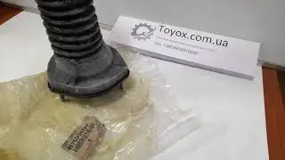 Опора амортизатора заднего Toyota 4876033130