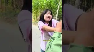 #A popular rural comedy video Picking apples#Rural funny jokes#Interesting Stories from th