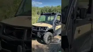 John Deere Gator Off-road