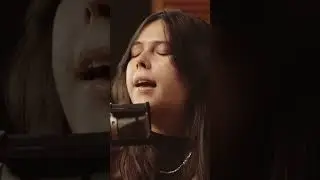 Gigi Perez plays solo acoustic version of 