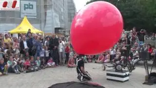 Otto il Bassotto (Italy). Clown. Buskers Festival Wien by Russian Austria