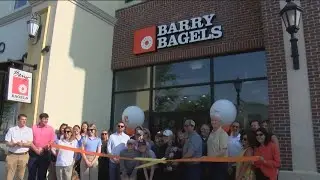 Barry Bagels holds ribbon-cutting for Levis Commons location