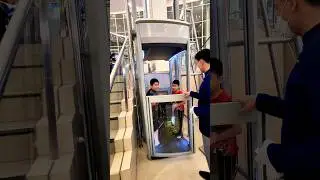 Naik Lift Terpendek di Emporium Mall