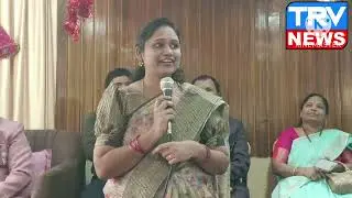 ప్రేమ హస్తం ట్రస్ట్ఆధ్వర్యంలో మున్సిపల్ కార్మికులకు బట్టలు పంపిణీ చేసిన మాజీ కౌన్సిలర్ రమాదేవి 