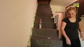 NISAM SLUŽAVKA BAR OVE USKE STEPENICE JANU UZMI DA URADIŠ?