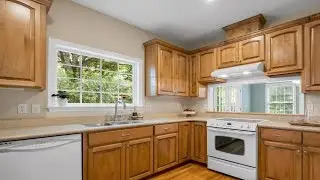 3604 Frontier Road, TALLAHASSEE, FL Presented by Malissa Henning.