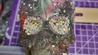 #5 resin flower skull