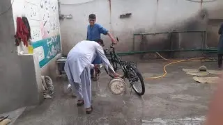 | good day for me 😍🥰|cycle service station sa achi taran saf karwai🤨🚵&zwj;♀️🚵&zwj;♀️||