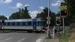 Železničn&iacute; přejezd Kladno - P2443 - 25.6.2023