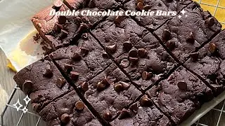 Double Chocolate Chip Cookie Bars Recipe | Baking Therapy✨