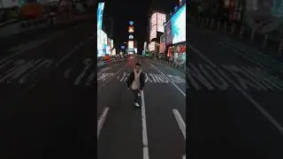 4am in Times Square NYC tiktok jerometraveller