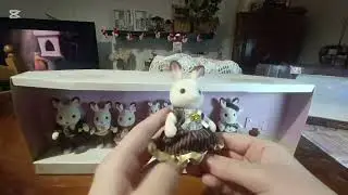 Opening my calico critters/sylvanian family 