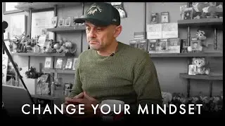 The Mindset That Will Get You Out of Poverty - Gary Vaynerchuk Motivation