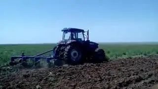 LOVOL 1304 tractor