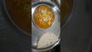 garma garam matar paneer or roti #song #love #food