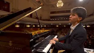 HASSAN IGNATOV - F. Chopin - Ballade in F major, Op. 38 (1st Round)