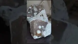 MICRO CRYSTALLINE QUARTZ(FLINT) FROM JAMAICA