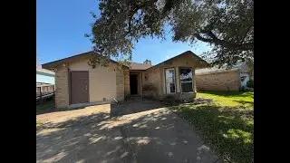 Just Listed! 4503 Rattan Ave, Angleton, TX 77414 - $178,000
