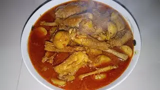আলু দিয়ে দেশি মুরগির পাতলা ঝোলের রেসিপি।