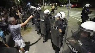 Chaos erupts as protesters clash with police in Serbia