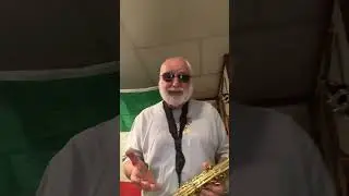 PAUL FRANCIS TRIES TO PLAY BOOT,S YAKETY SAX.