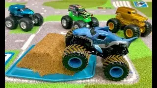 Monster Jam Monster Dirt Kinetic Sand - MoNSTER MAYHEM with our MEGA Monster Truck Collection