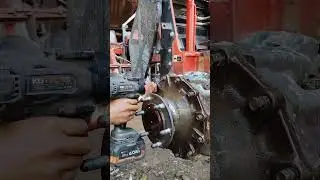 Kubota tractor repair process #short #viral #viralvideo #viralshorts #tractor #kubota