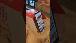 Innovation : Usage of McDonald's Box As Phone Stand While Dining In #mcdonalds #innovation #creative