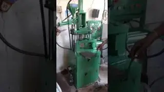 JP INDUSTRIES (Vertical plastic moulding machine single lever )