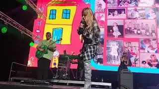 Delia - Cine m-a făcut om mare | Live