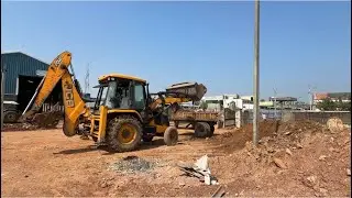 JCB 3DX Backoh Loader Dozer Trolley loading in mud ! John Deere tractor loaded #jcb #foryou #tractor