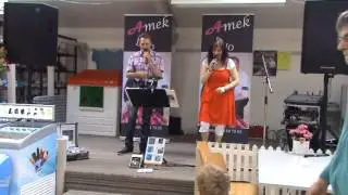 Amek duo Live  Den som søger finder