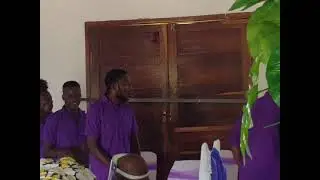 Jovens Cortejando o casamento 