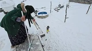 Frozen Frontier: The Daily Challenges of a Nomadic Family's Snowy Winter