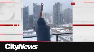 Woman charged&nbsp;after throwing traffic pylon from balcony: Calgary police