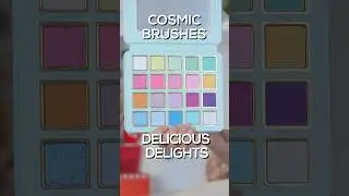 COSMIC BRUSHES - DELICIOUS DELIGHTS Eyeshadow Palette - Look 1