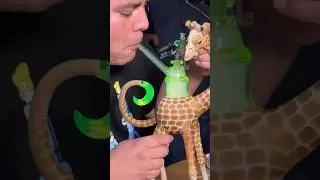 Mothership x Matt Robertson Giraffe 💨💨💨