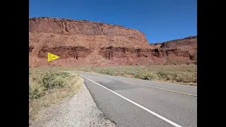 Utah State Route 128 towards Moab