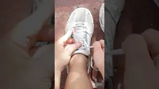 Surgeon&rsquo;s Approach to Shoelaces #tutorial  #surgery #vet #medicine #surgeon #surgeonlife #knottying