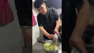 酥脆酥脆的茄泡，蘸上蒜汁那叫一个美味呀#美食掌厨人 #美食制作分享 #茄泡