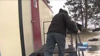 Community rallies after fire destroys Pickering farm