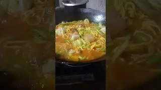 PORK PATA NOODLE SOUP FOR COOKERY NC 2 SOUP 0RESENTATION