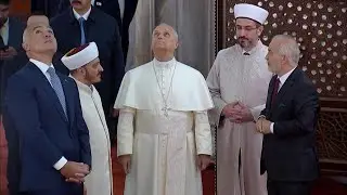 Pope Leo XIV visits Istanbul's Blue Mosque | AFP