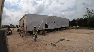 Mobile office setup x 2 translifts (time-lapse)