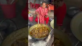 Duck Masala Curry with Unbroken Garlic!! #shorts #streetfood