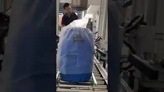 Chemical barrel bag inserting machine bag in barrel pail drum placing feeding machine