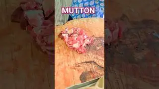 Mutton cutting with bone 🐐🥘 #goatmeat #meatmarket #viral #shorts #trending #youtubeshorts #hyderabad