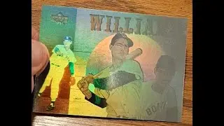 Unboxing 30 Year Old Baseball Cards! - TED WILLIAMS HOLO