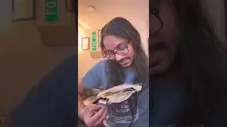 Minute Review: Cracker Barrel - Vermont Sharp White Cheddar Cheese