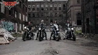 Men's Modern Beltless Biker Jacket In Longer Length